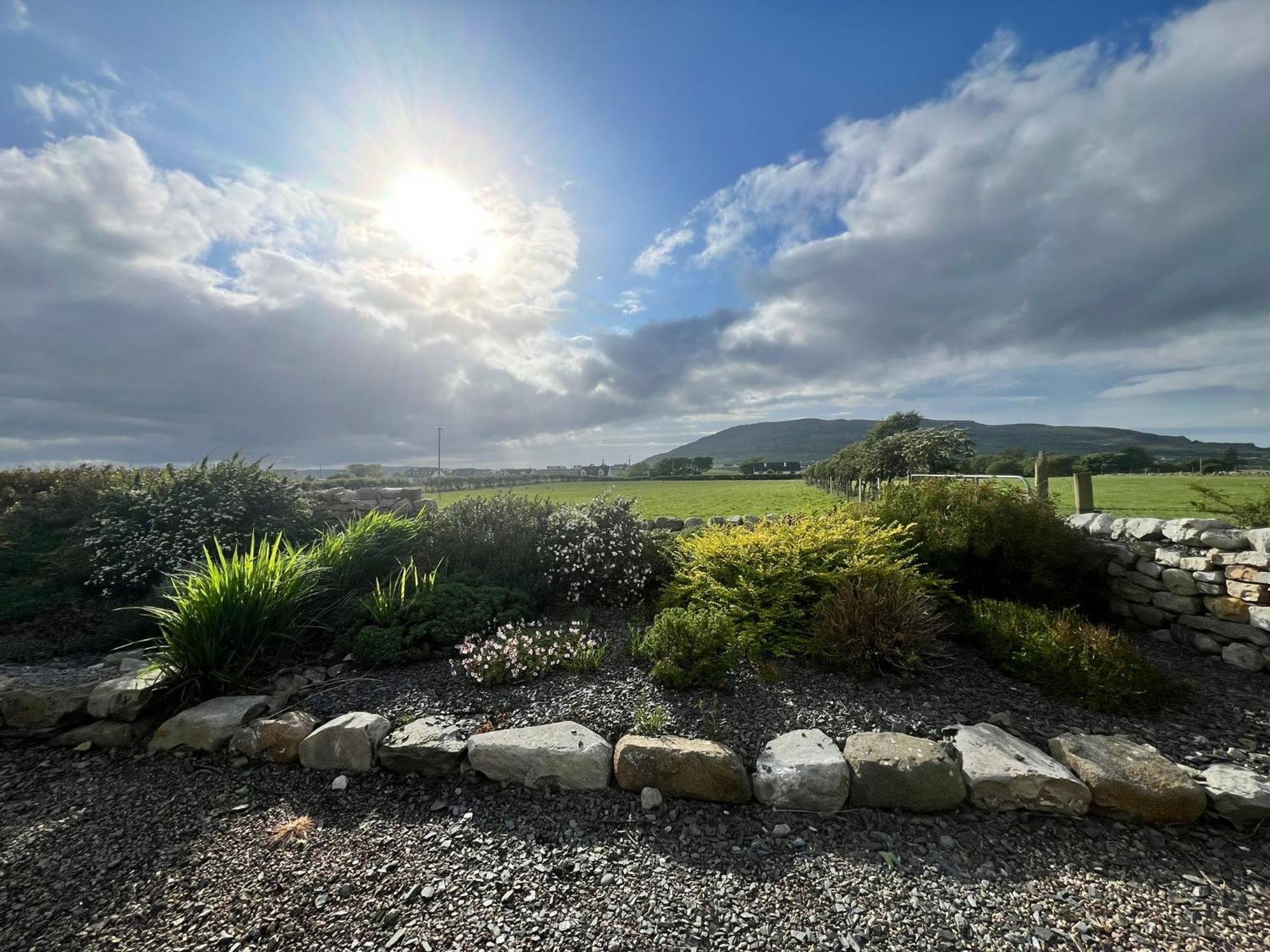 Mia'S Self Catering Holiday Cottage Donegal Claggan  エクステリア 写真